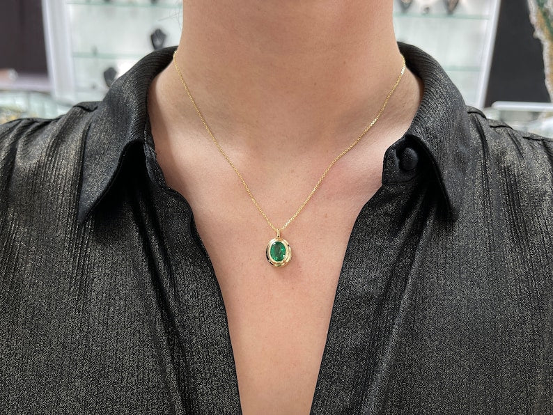 2.68ct 18K Oval Cut Emerald Unisex Solitaire Bezel Set Gold Necklace - JR Colombian Emeralds