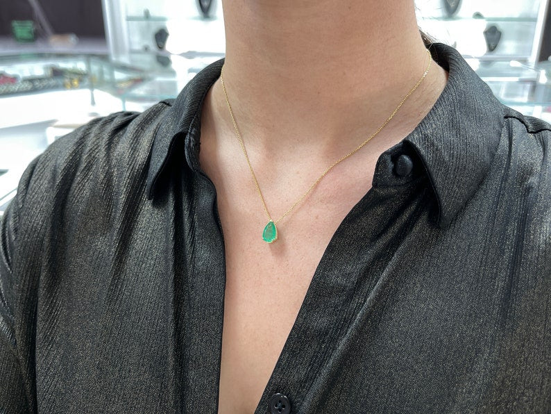  Pear Emerald 3 Prong Pendant