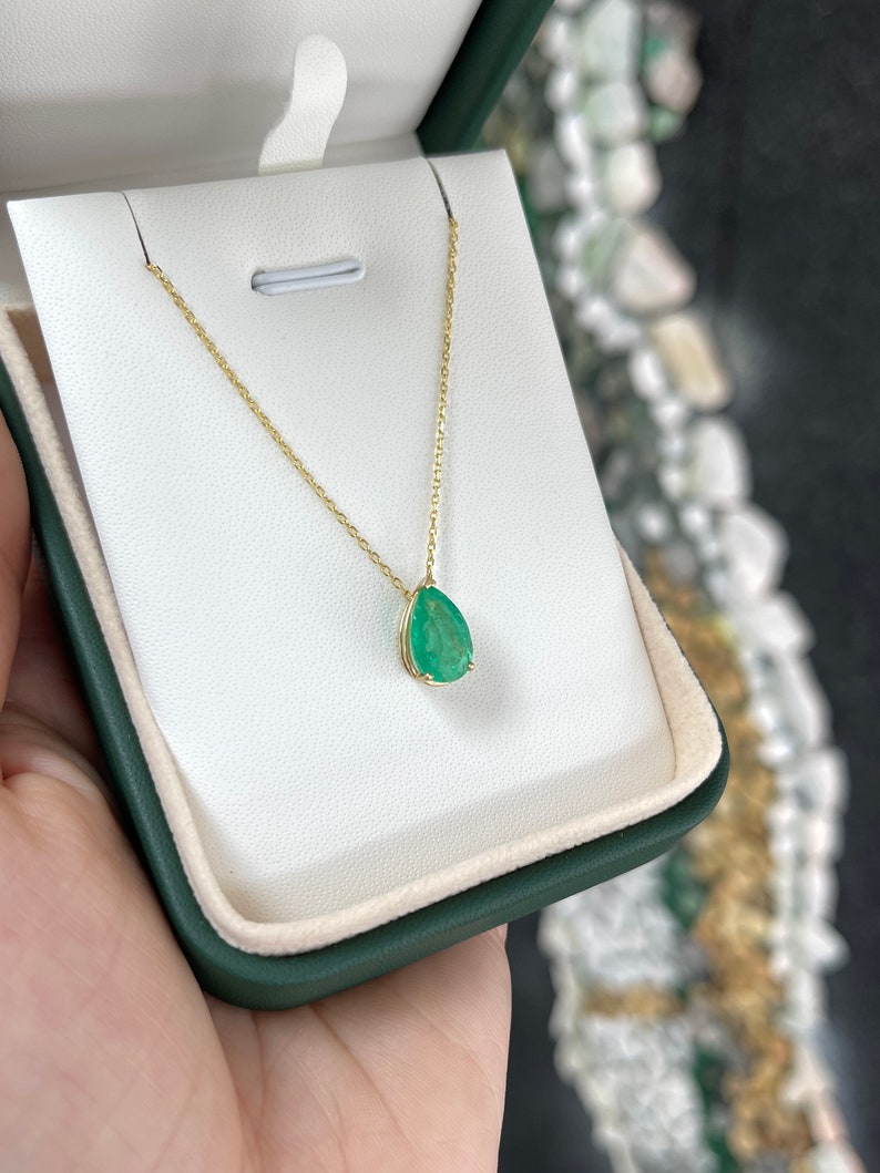 2.71cts 14K Pear Cut Colombian Emerald Solitaire Gold Slider 3 Prong Pendant Necklace