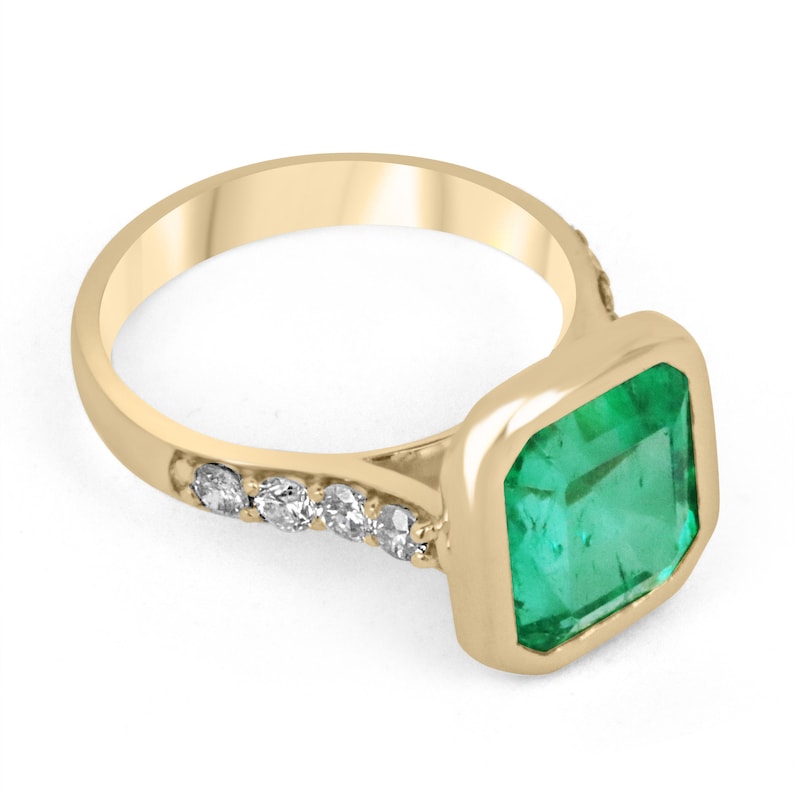 18K Bezel Emerald Ring