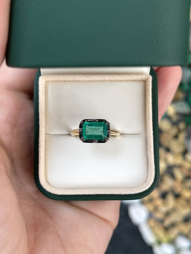 Emerald Collet Solitaire Ring