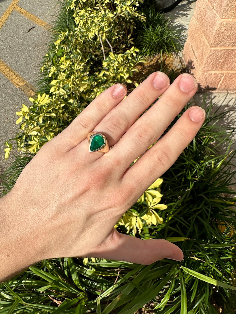 3.55cts 18K AAA+ Bezel Teardrop Gypsy Colombian Emerald Gold Solitaire Pear Ring - JR Colombian Emeralds