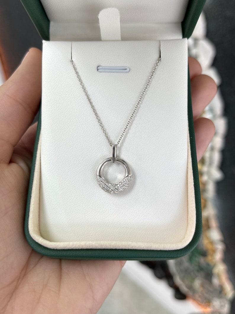 Natural Brilliant Round Cut Diamond Pendant