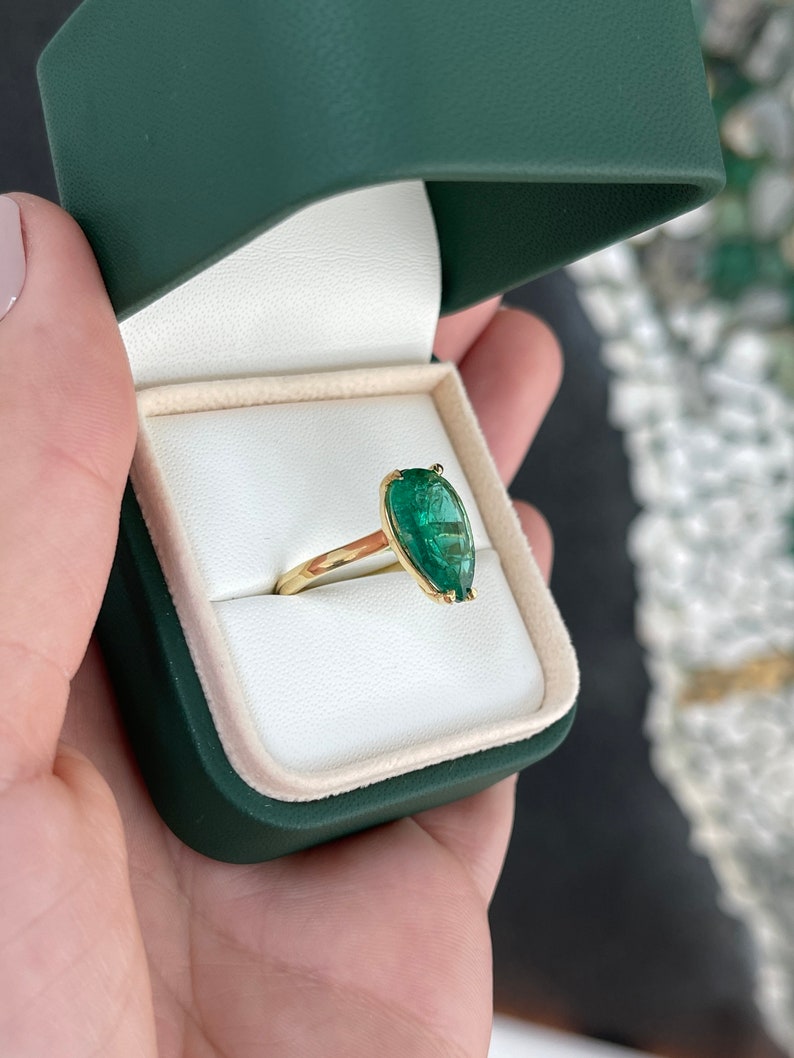 Special listing price for Agon - 3.98ct 18K AAA Fine Quality Pear Cut Emerald Vivid Dark Green Four Prong Solitaire Yellow Gold Ring (Copy) - JR Colombian Emeralds