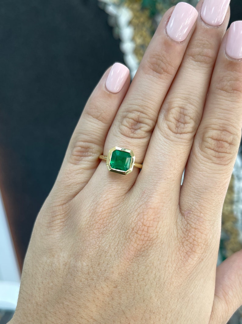 3.20cts 18K Top Grade AAA+ Emerald Asscher Classic East to West Bezel Solitaire Gold Engagement Ring - JR Colombian Emeralds