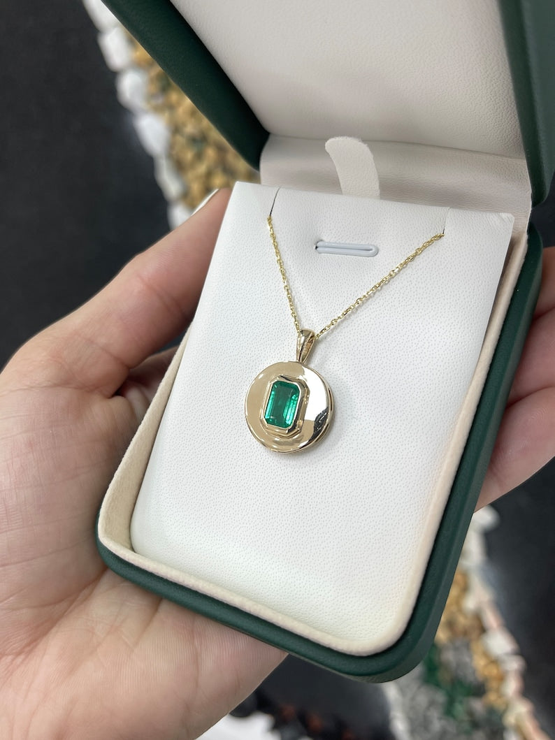 1.80ct 14K Emerald Cut Bold Signet Bezel Round Coin Pendant May Birthstone Necklaces - JR Colombian Emeralds