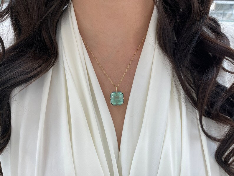 Namedala™ Large Pendant Necklace | Personalized Disc Necklace