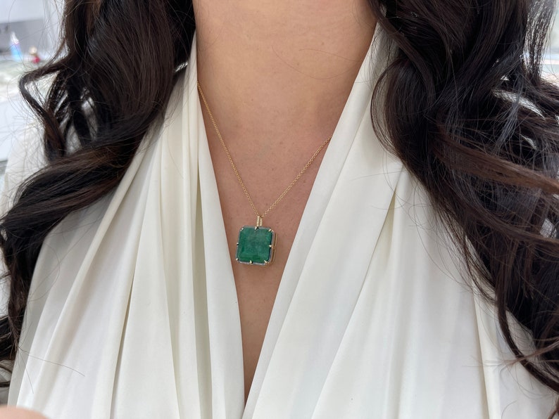 17.50ct 14K Gold Large Deep Green Emerald Georgian Styled Solitaire Pendant Necklace - JR Colombian Emeralds