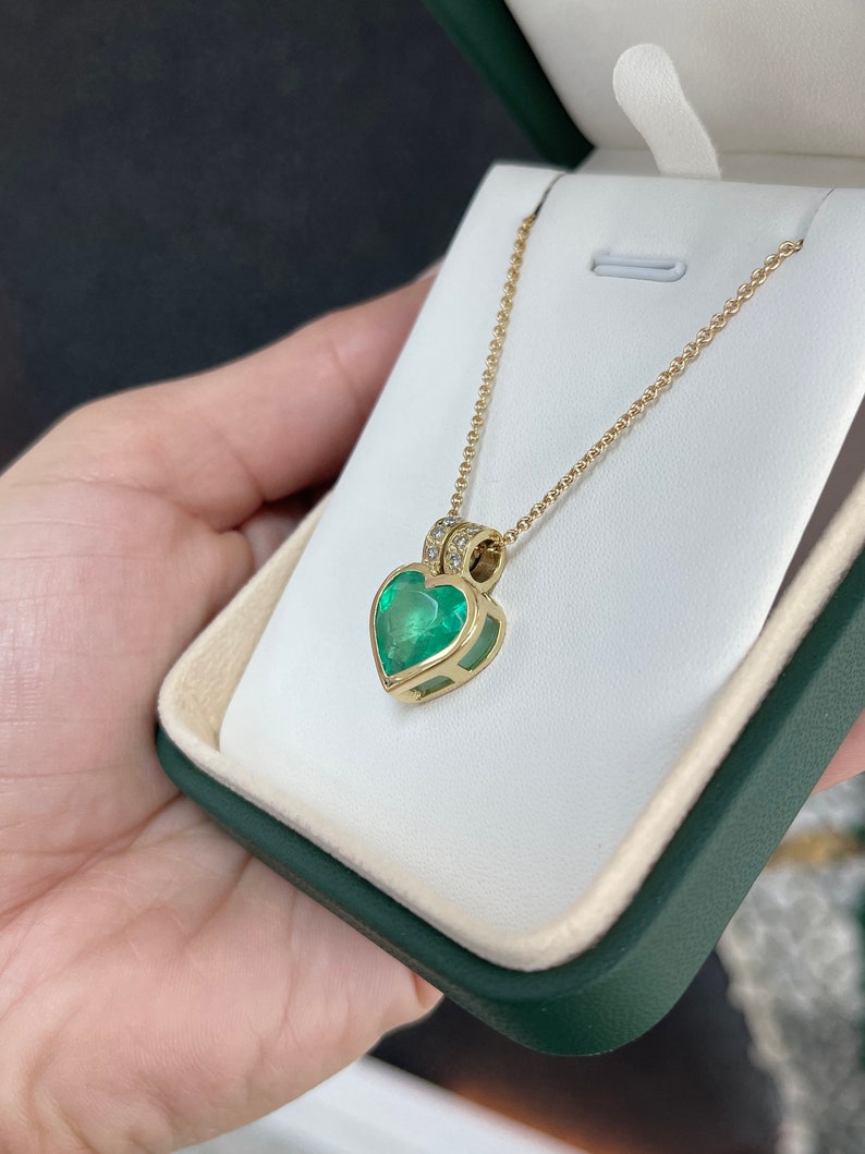 5.97tcw 18K Gold Heart Shaped May Emerald & Diamond Accent Pendant Necklace - JR Colombian Emeralds