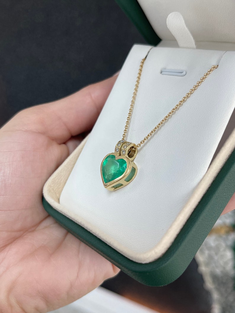 5.97tcw 18K Gold Heart Shaped May Emerald & Diamond Accent Pendant Necklace
