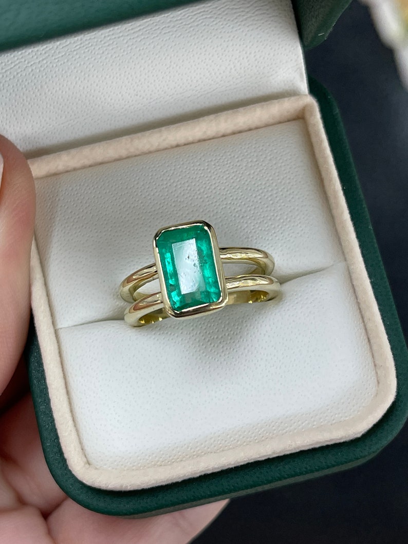 2.05ct 14K Gold Medium Vivid Green Emerald Cut Solitaire Split Shank Right Hand Ring - JR Colombian Emeralds