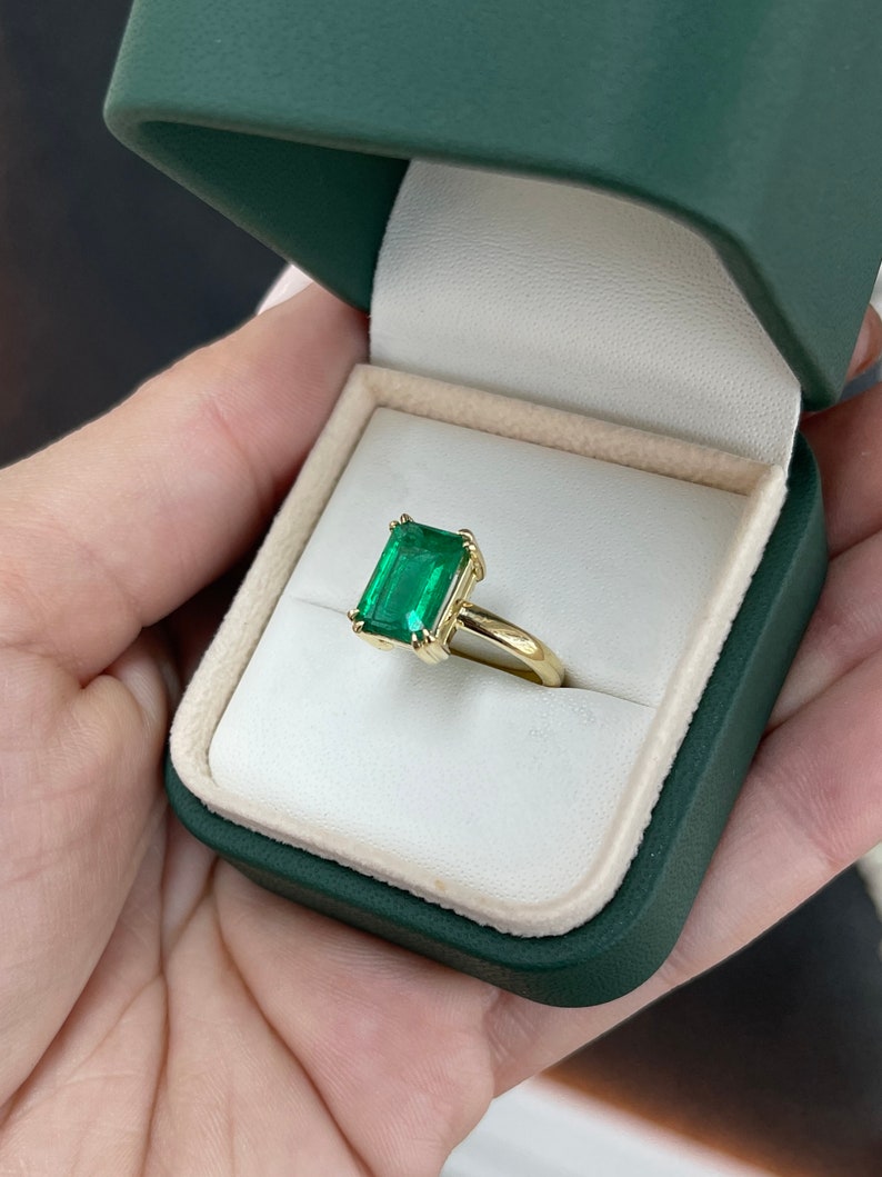 Emerald Gold Ring