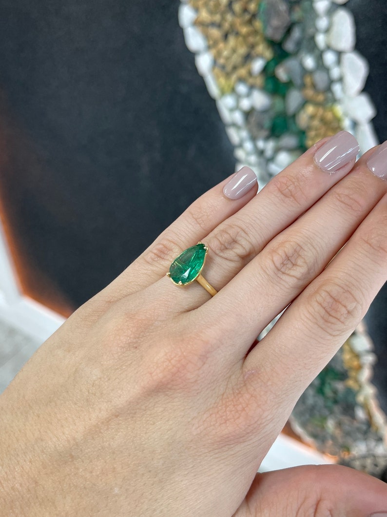 Special listing price for Agon - 3.98ct 18K AAA Fine Quality Pear Cut Emerald Vivid Dark Green Four Prong Solitaire Yellow Gold Ring (Copy) - JR Colombian Emeralds