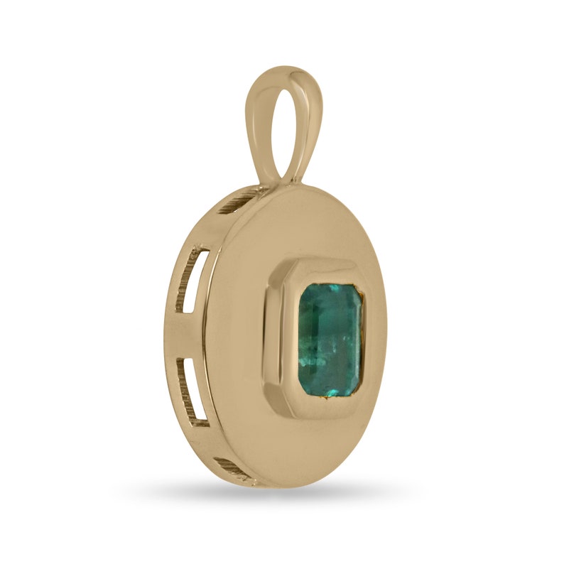 Asscher Cut Emerald 18K Gold Necklace 
