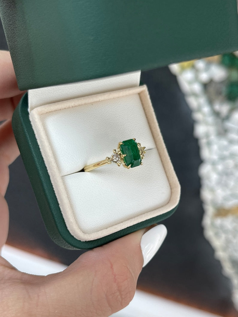 3.05tcw 18K Gold Three Stone Vintage Emerald & Trillion Cut Diamond Ring - JR Colombian Emeralds