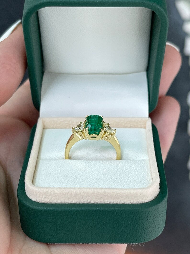 3.05tcw 18K Gold Three Stone Vintage Emerald & Trillion Cut Diamond Ring