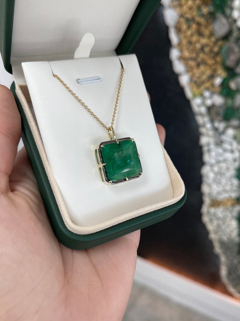 17.50ct 14K Gold Large Deep Green Emerald Georgian Styled Solitaire Pendant Necklace - JR Colombian Emeralds