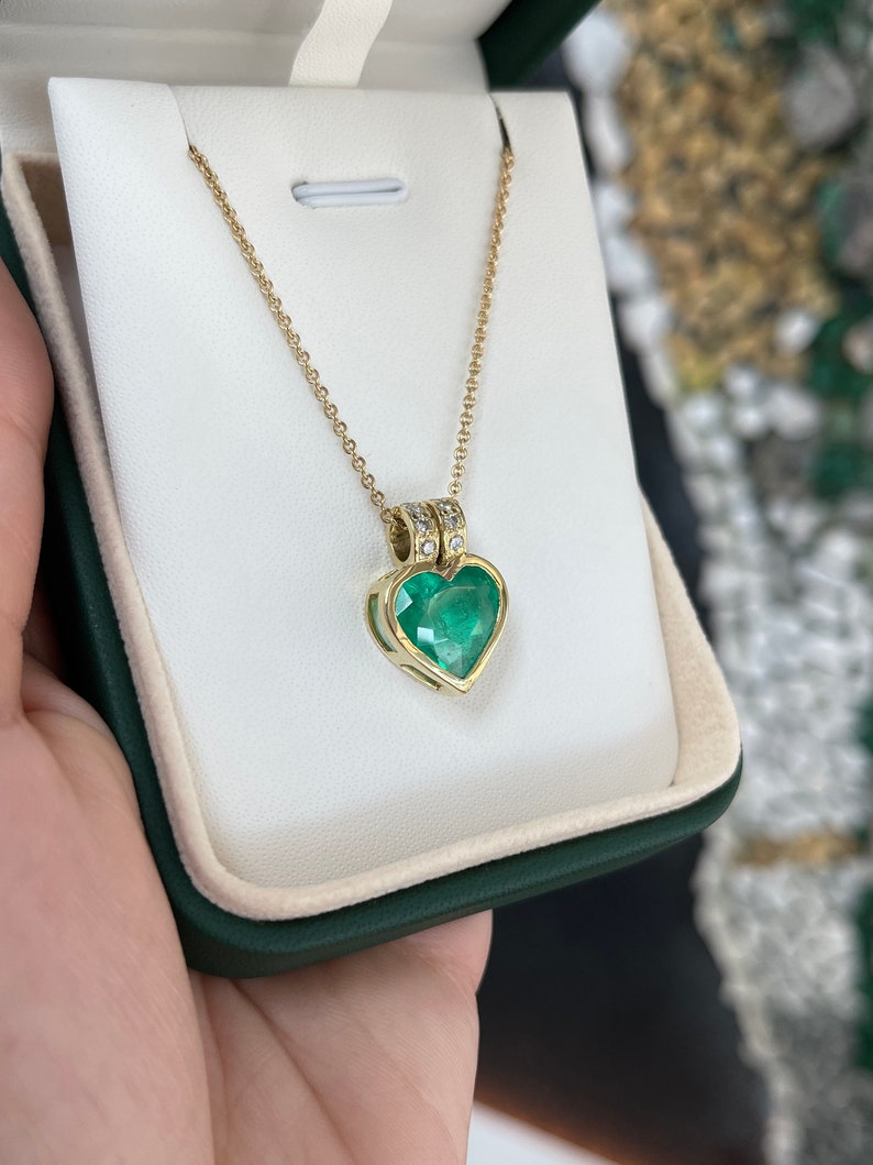 5.97tcw 18K Gold Heart Shaped May Emerald & Diamond Accent Pendant Necklace - JR Colombian Emeralds