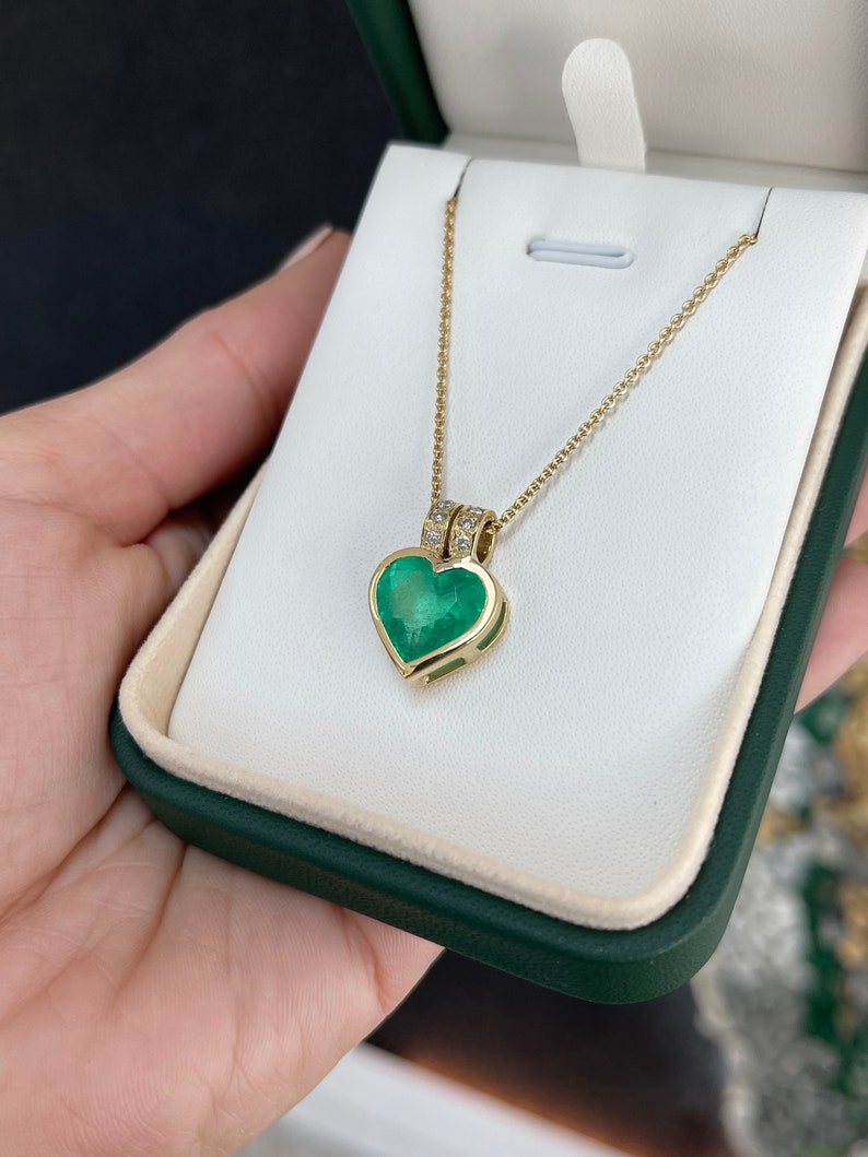 5.97tcw 18K Gold Heart Shaped May Emerald & Diamond Accent Pendant Necklace - JR Colombian Emeralds