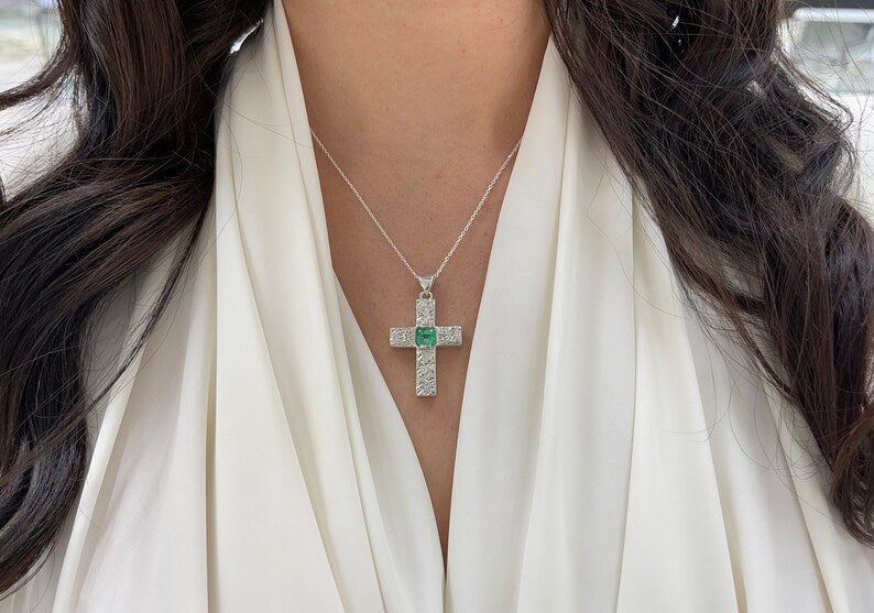Sterling Silver 925 Emerald Cross Necklace