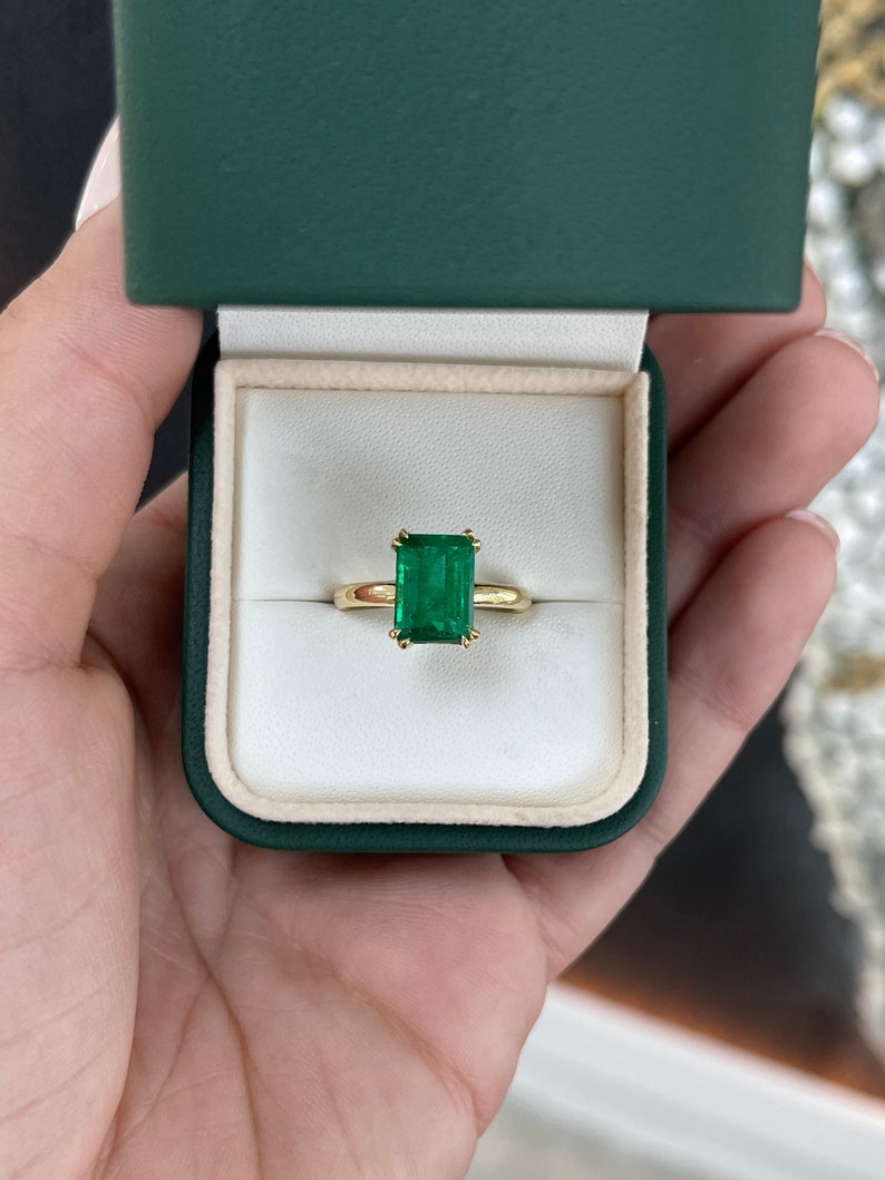 3.05cts AAA Emerald Solitaire 18K Gold Engagement Gold Ring