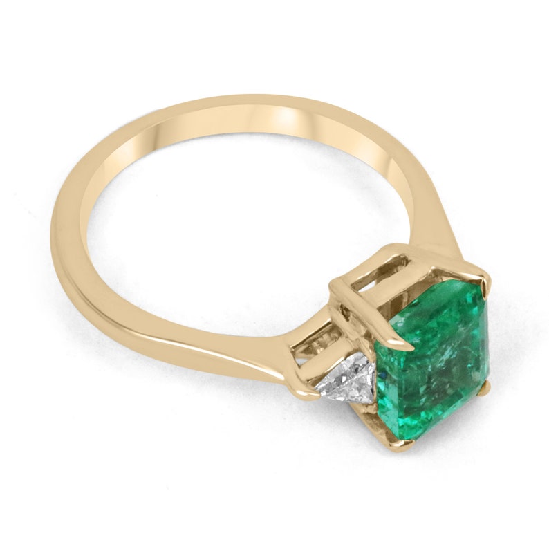 Dark Green Emerald 3 Stone 18K Yellow Gold Ring