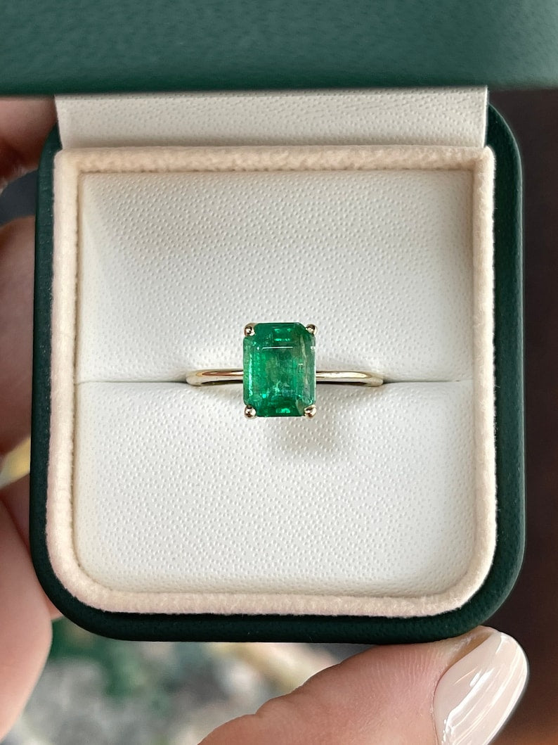 2.10cts 4 Prong Emerald Solitaire Ring