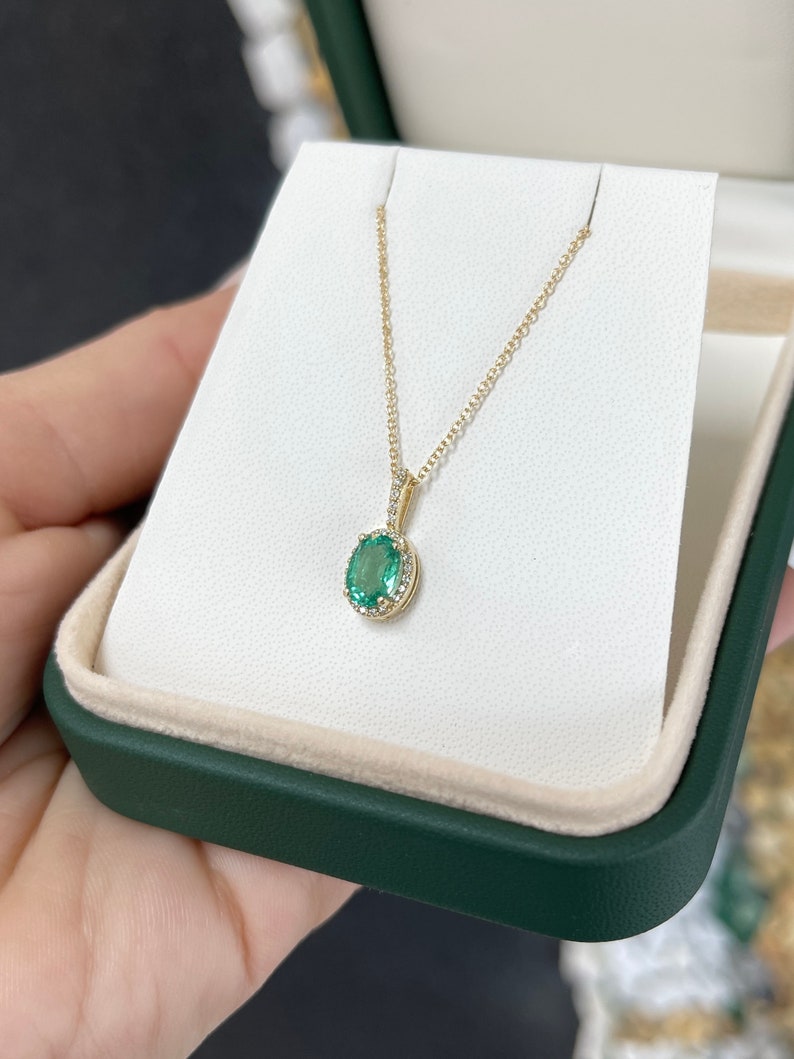 1.15tcw 14K May Birthday Gift Natural Oval Cut Emerald & Diamond Halo Pendant Necklace