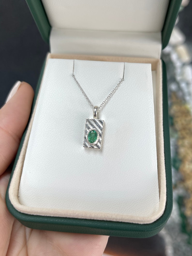 0.50ct Unisex Natural Oval Cut 925 Sterling Silver Emerald Solitaire Bezel Set Pendant Necklace - JR Colombian Emeralds