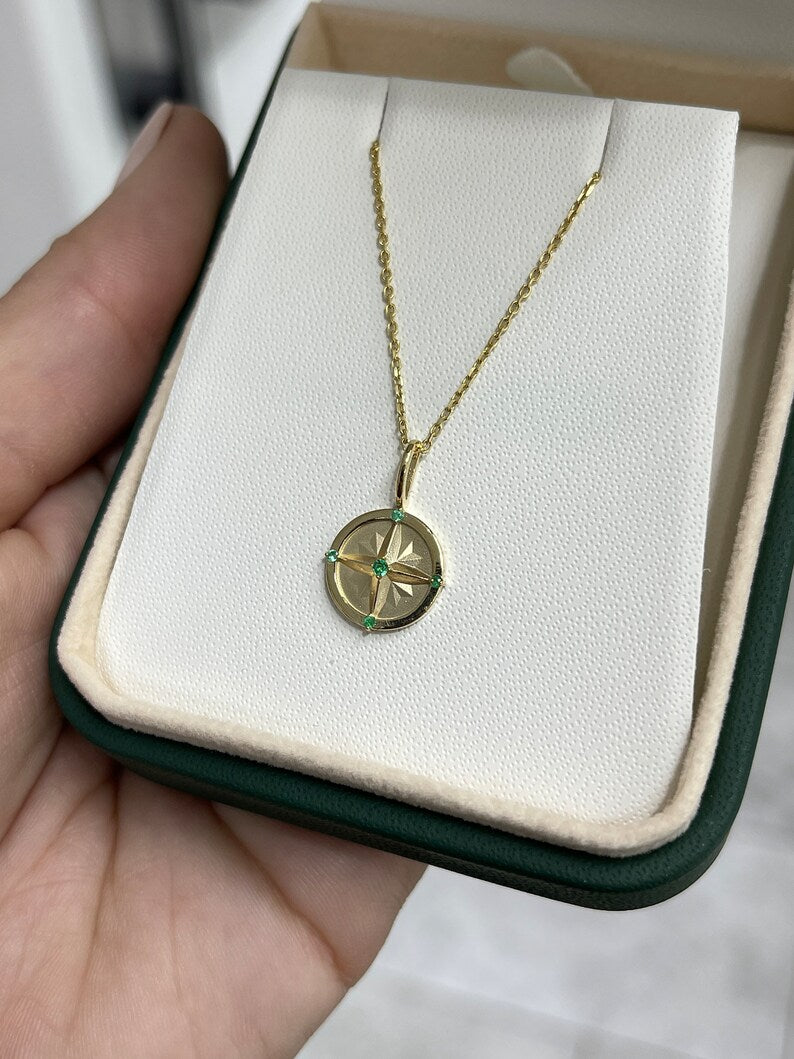 0.10-Carats 14K Gold Petite Natural Vivid Medium Green Emerald Compass Pendant Necklace