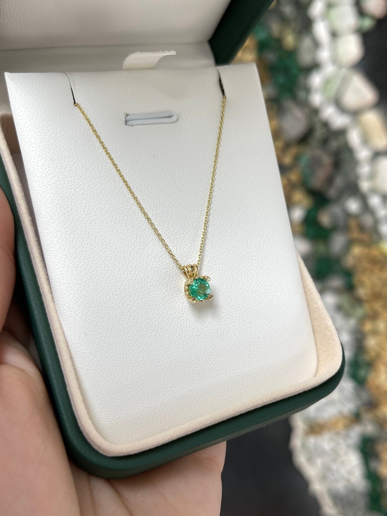 0.43ct Natural Petite Emerald With Heart Accent Solitaire Pendant 14K - JR Colombian Emeralds