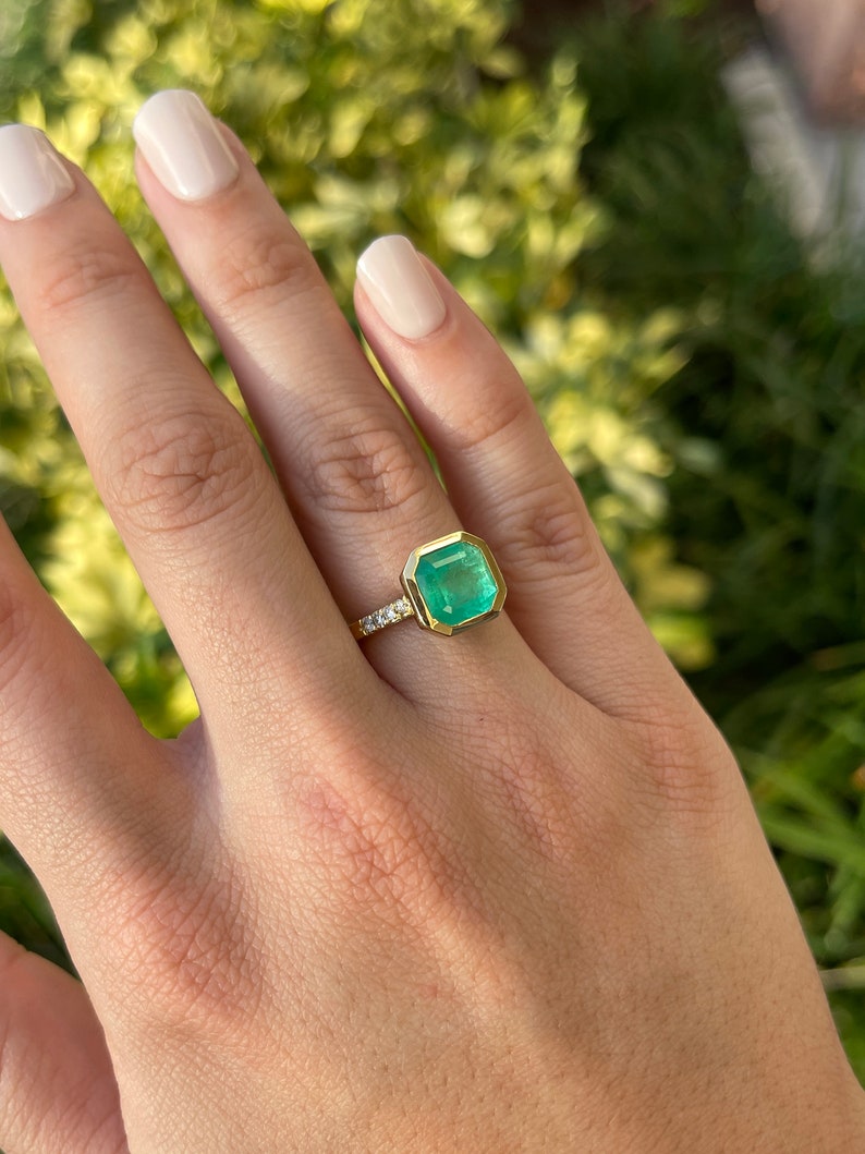 3.30tcw 18K Gold Square Bezel Emerald Asscher & Diamond Accent Right Hand Ring - JR Colombian Emeralds