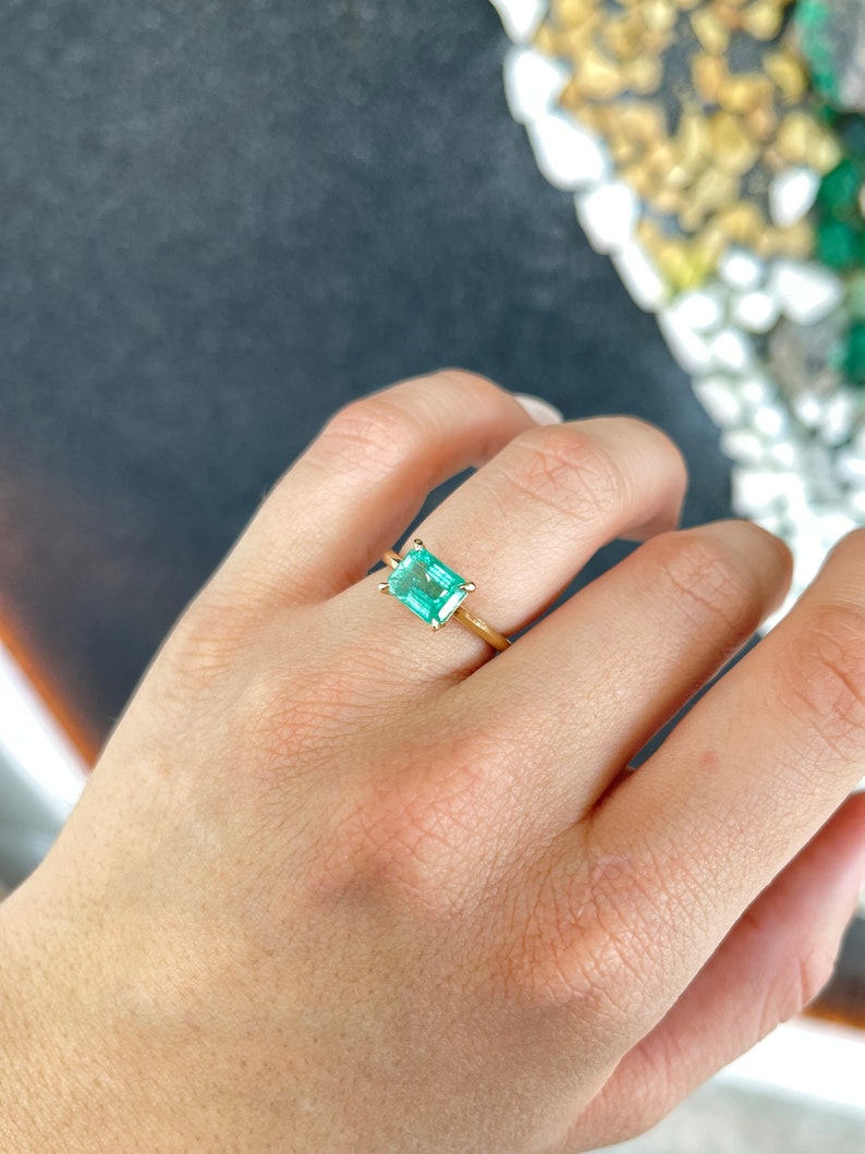 2.10ct 14K Gold East to West Emerald Simple Solitaire Right Hand Ring - JR Colombian Emeralds