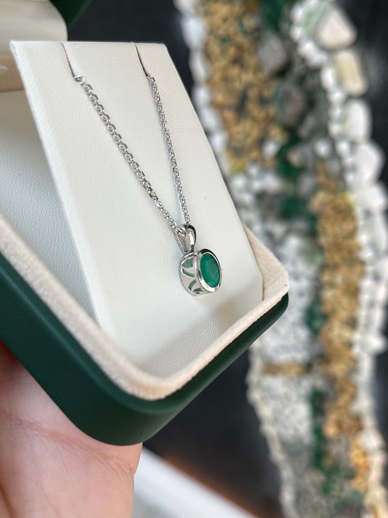 1.75ct 14K Gold Dark Vivid Green Emerald Round Cut Solitaire Bezel Set Pendant Necklace - JR Colombian Emeralds