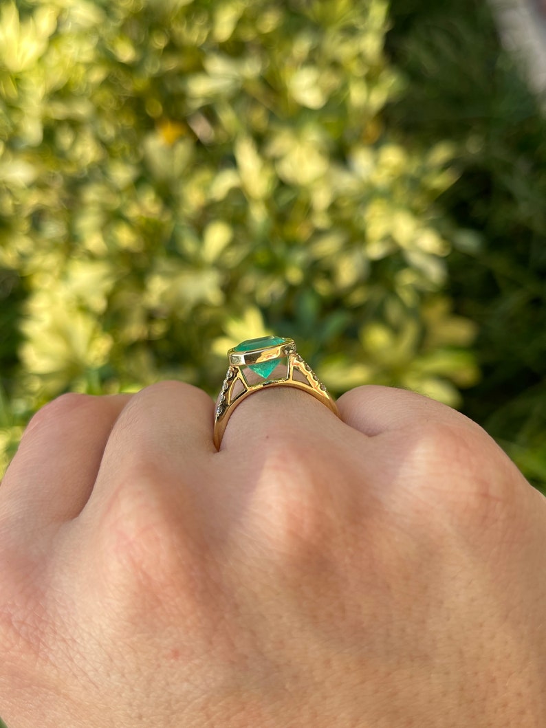 3.30tcw 18K Gold Square Bezel Emerald Asscher & Diamond Accent Right Hand Ring - JR Colombian Emeralds