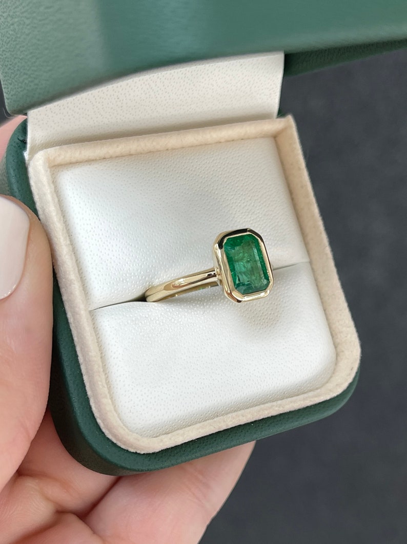 1.90 Carat Gold Classic Bezel Set Emerald Solitaire Ring 14K - JR Colombian Emeralds