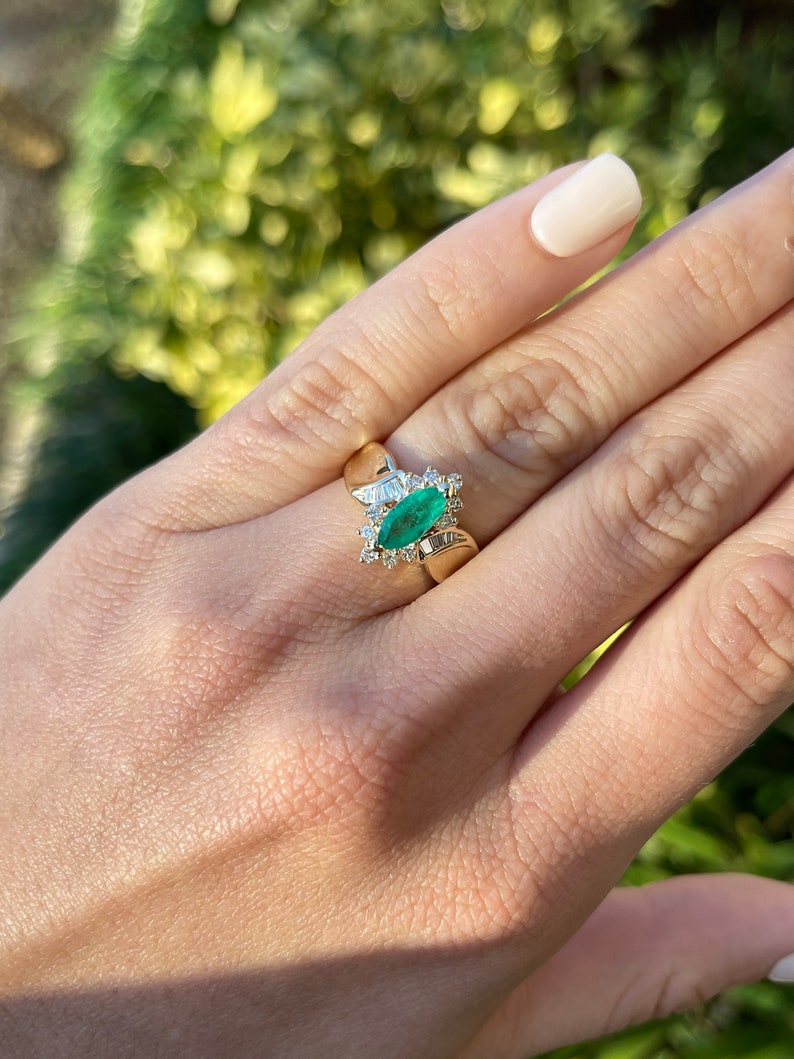 Vivid Yellowish Green Emerald Ring