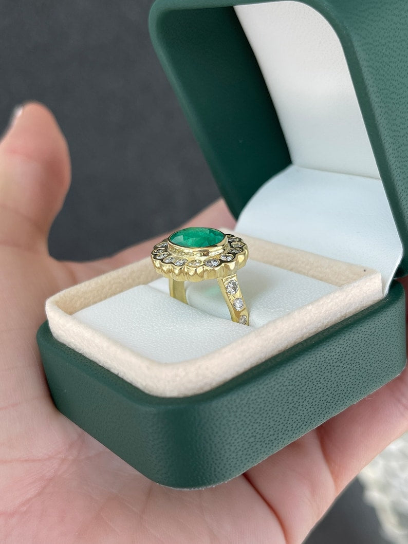 4.48tcw 18K Gold Fine Quality Oval Cut Dark Vivid Green Emerld & Diamond Halo Accent Ladies Ring