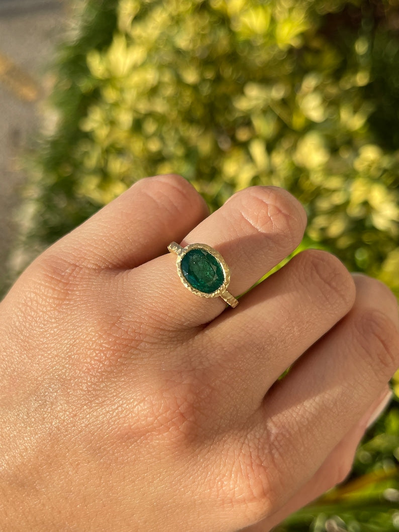 2.60ct 18K AAA Fine Quality Rich Dark Green Oval Cut Matte Hammered Finish Emerald Solitaire Ring - JR Colombian Emeralds