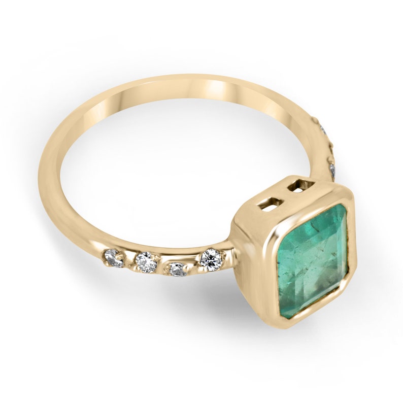 1.58tcw 14K Gold Medium Green Natural Emerald Ring