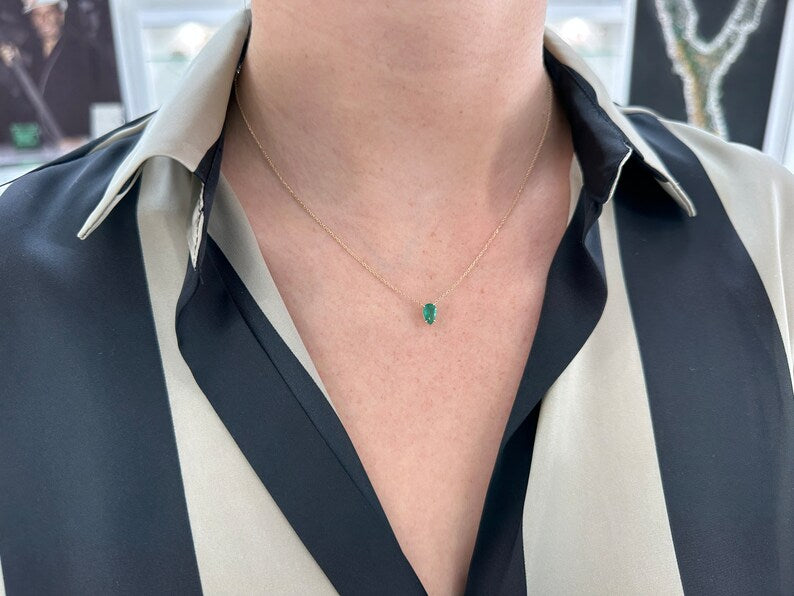 0.75ct 14K Gold Medium Dark Green Natural Pear Cut Emerald Pendant Necklace