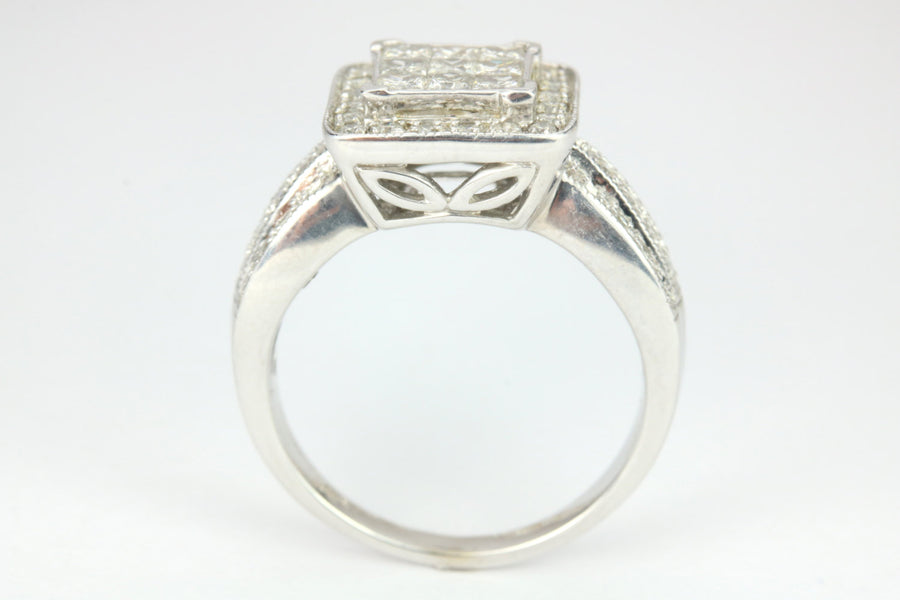 2.15cts 14K Diamond Engagement Ring, Princess Cut Diamond Engagement Ring dispaly