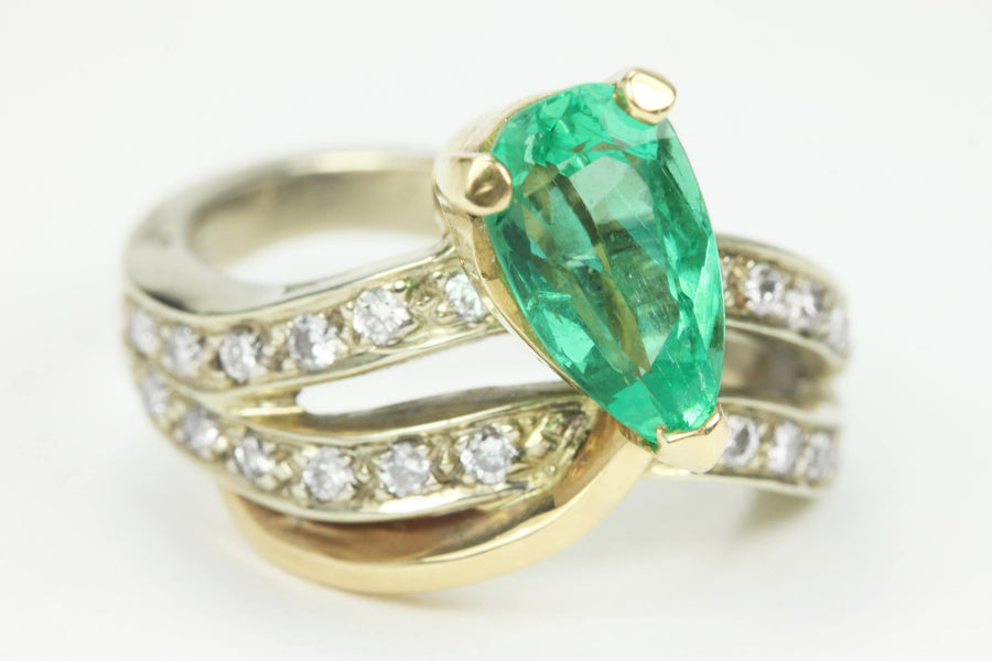Pear Colombian Emerald & Diamond 2.65tcw Split Shank Ring 14K