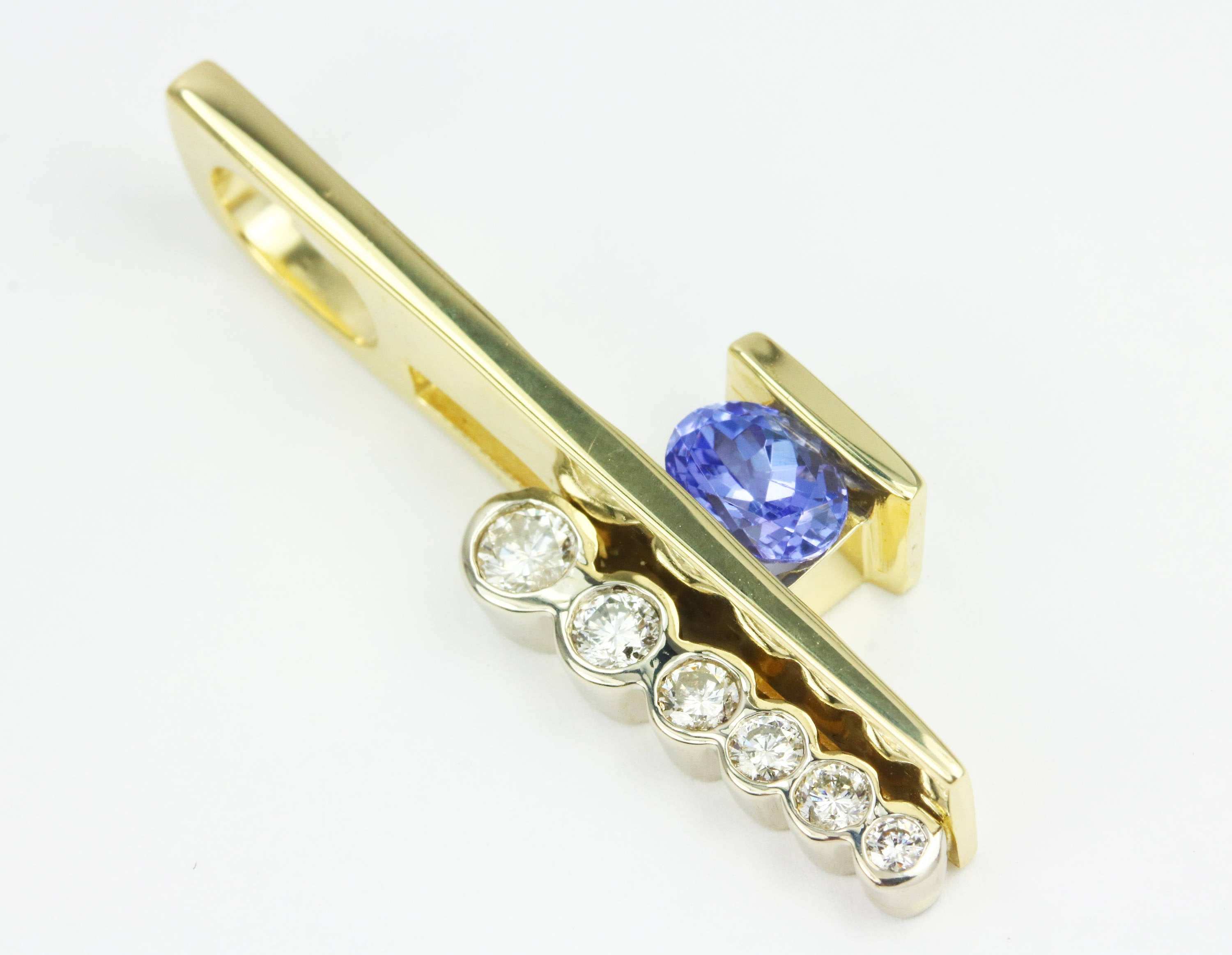 1.50tcw Tanzanite & Diamond Gold Pendant 14K