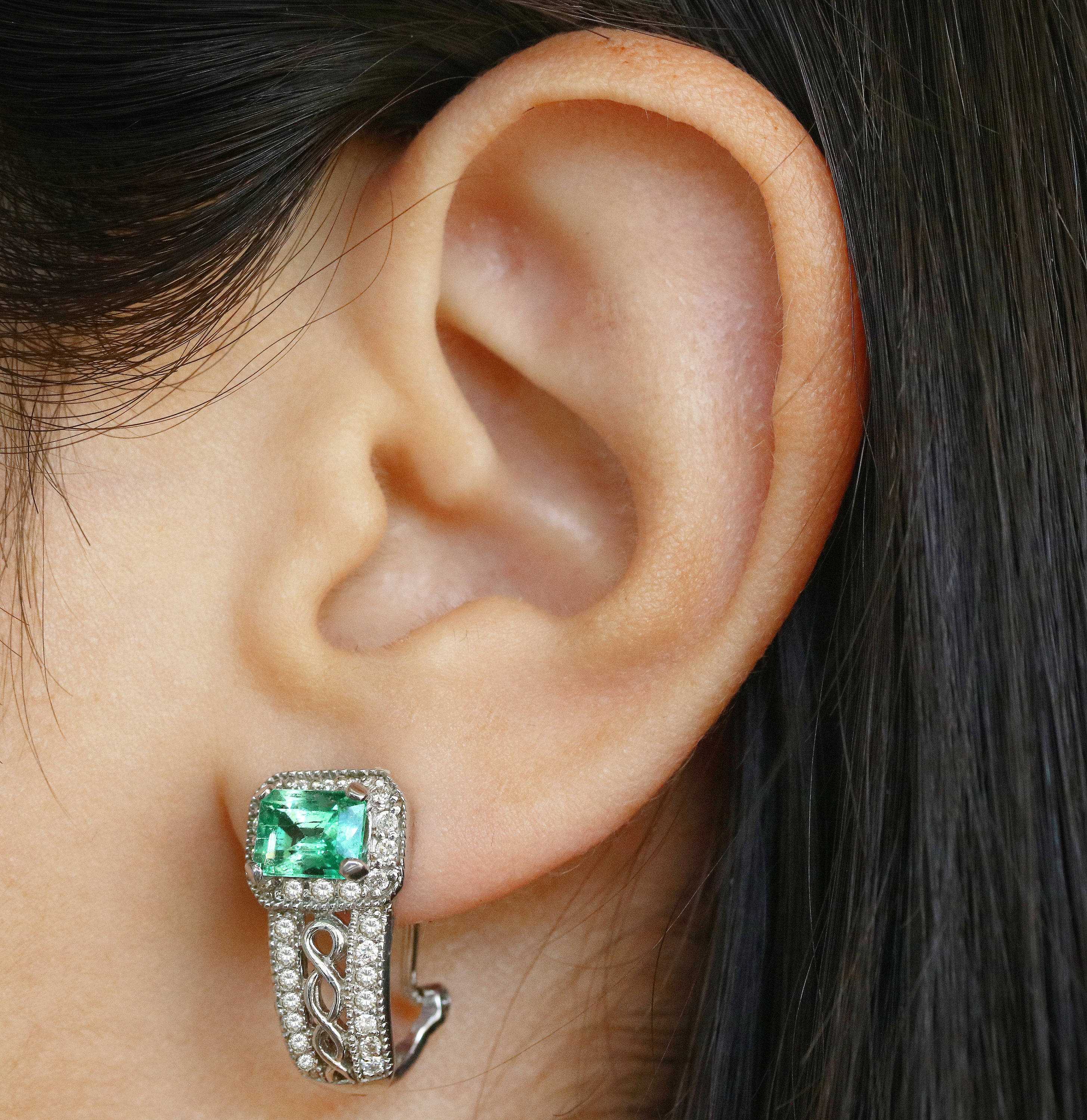 Colombian Emerald & Diamond Cluster Earrings Gold