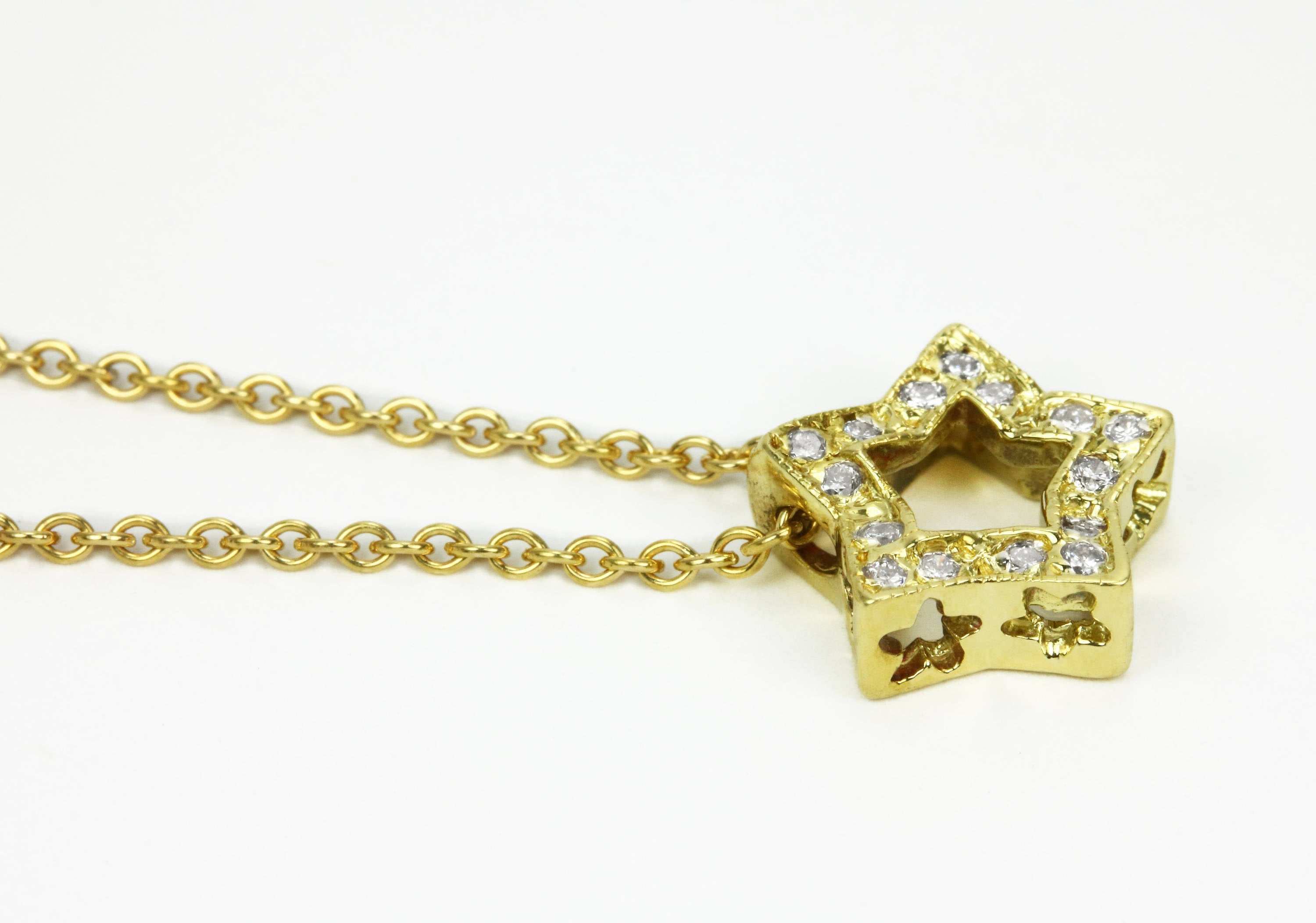 Star Cutout Necklace