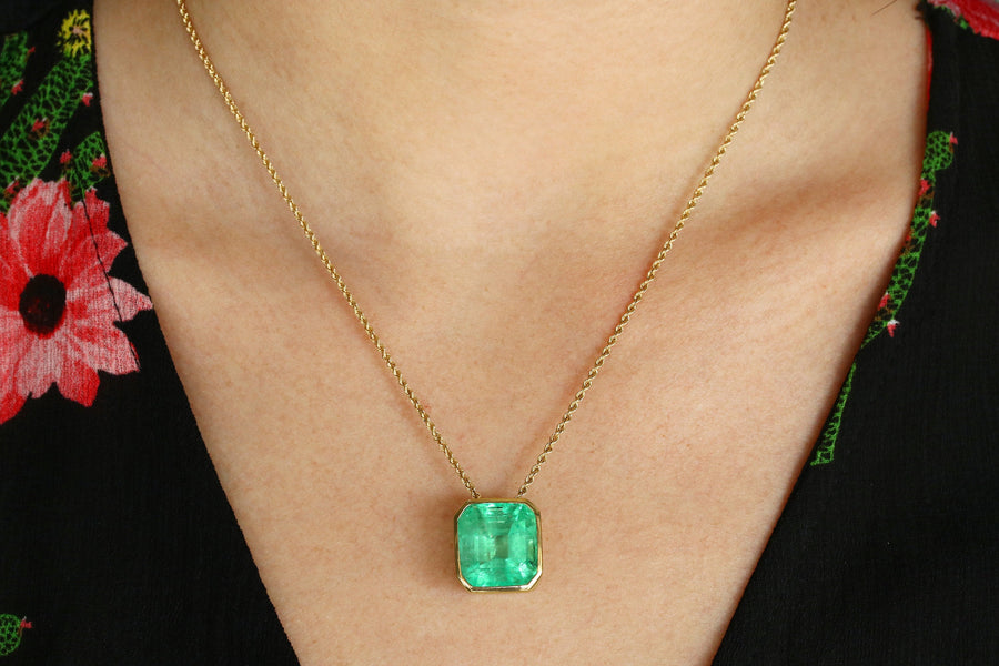 5.0 Carat Angelina Jolie Inspired Bezel Asscher Emerald Necklace 14K