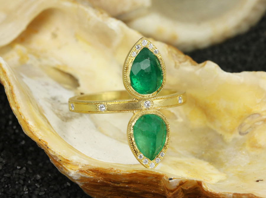 Rose Cut 2.48tcw Pear Colombian Emerald & Diamond Statement 2 Stone 18K Ring 