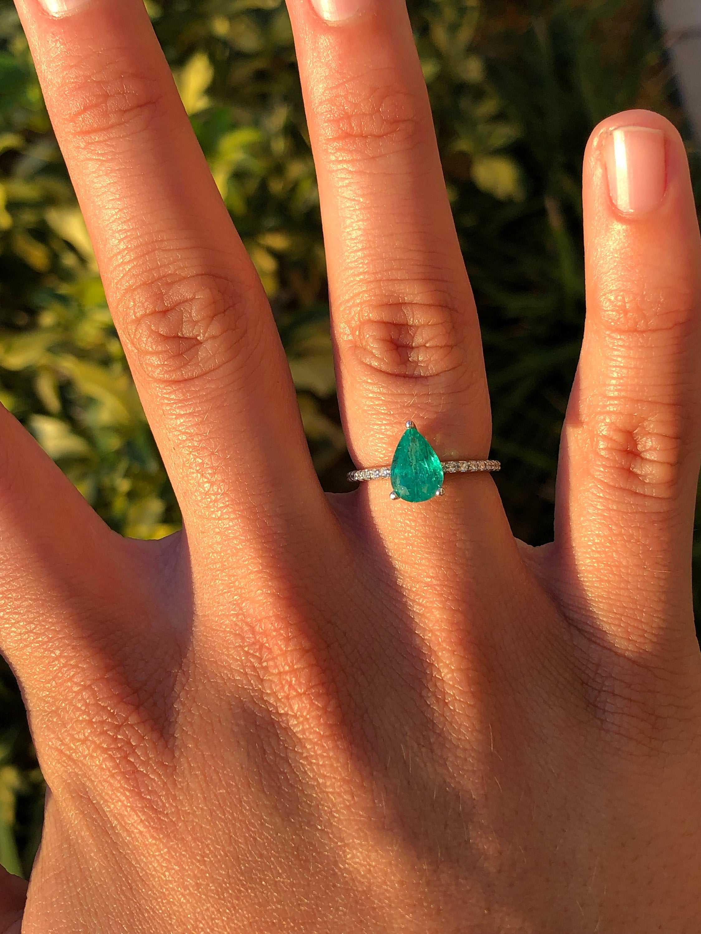 1.50tcw Pear Cut Natural Emerald & Diamond Accent Engagement Ring 14K