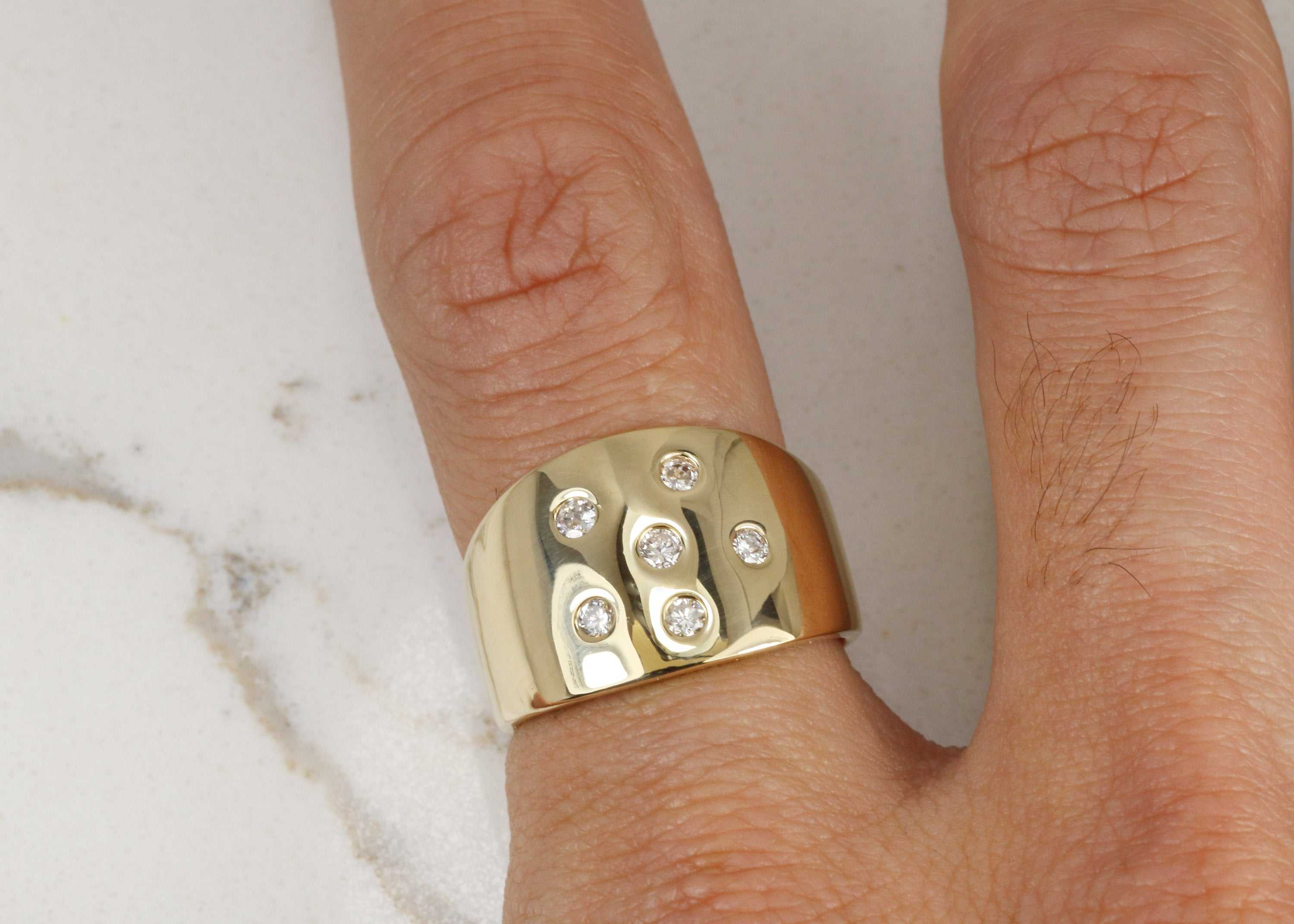 Unisex Wide 14.5MM Diamond Band Gold